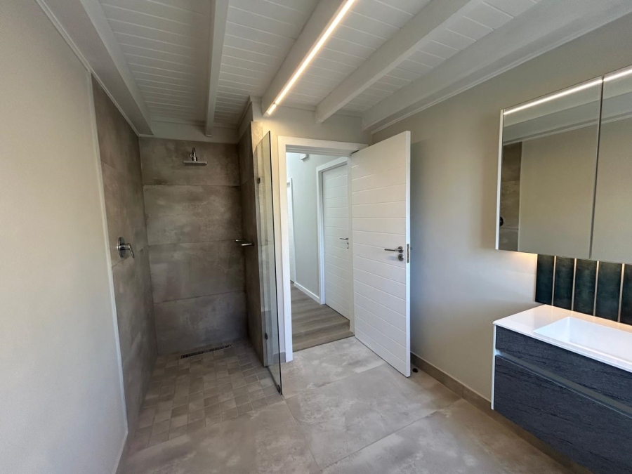 4 Bedroom Property for Sale in Hout Bay Western Cape